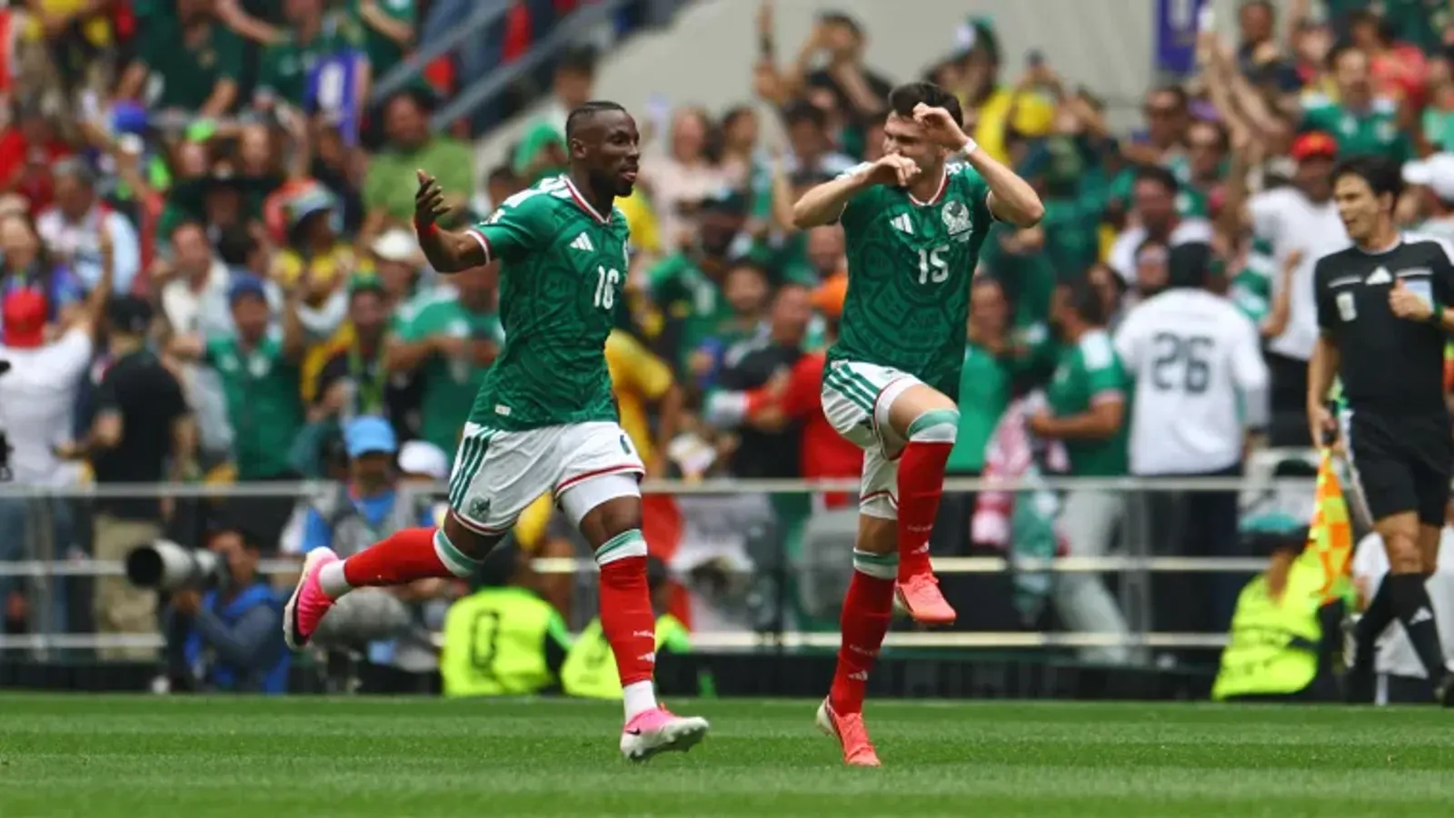 El Mundial abrió con goles, expulsiones y una remontada: resumen de México-Sudáfrica y Corea del Sur-República Checa
